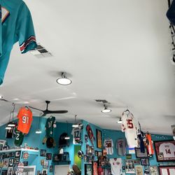 Coach’s Island Grill - Football