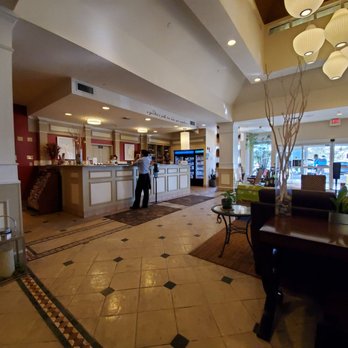 Hilton Garden Inn Flagstaff - Lobby - Hotels Near Me - Flagstaff, Arizona