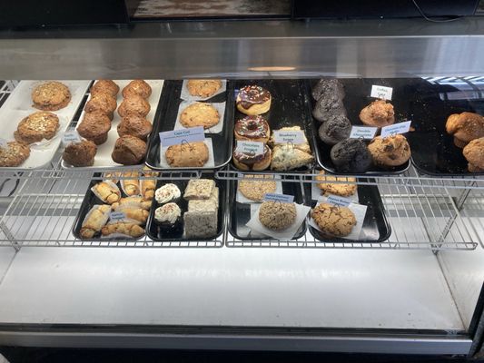 Lou's Restaurant & Bakery by null