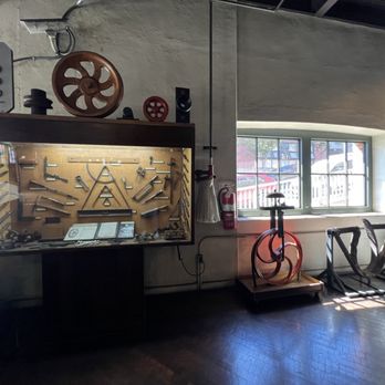 Cable Car Museum - Museums Near Me - San Francisco, California