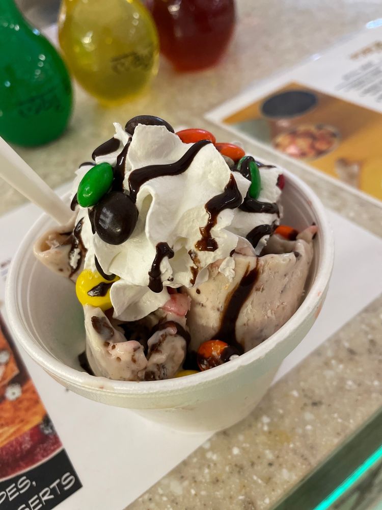 MAYA ICE CREAM ROLLS Updated October 2024 124 Photos & 97 Reviews