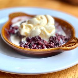 Toccoa Riverside Restaurant - Blackberry cobbler!