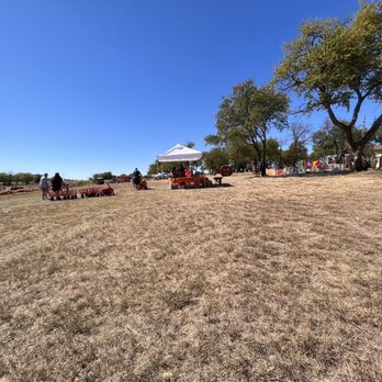 Cobbins Family Pumpkin Patch - Pumpkin Patches Near Me - Sanger, Texas Cobbins Family Pumpkin Patch - Pumpkin Patches Near Me - Sanger, Texas