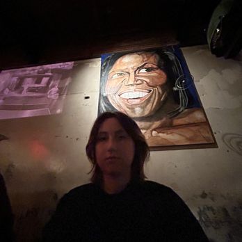 Me with the portrait of Michelle :)