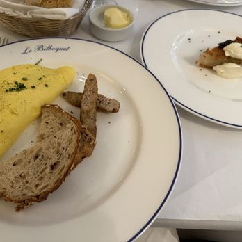 Le Bilboquet - Omelette with hash browns. - French Near Me - New York, New York Le Bilboquet - Omelette with hash browns. - French Near Me - New York, New York