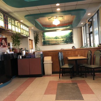 Rainbow Chinese Restaurant - Eating areas & table(3) - Chinese Near Me - Brewer, Maine Rainbow Chinese Restaurant - Eating areas & table(3) - Chinese Near Me - Brewer, Maine
