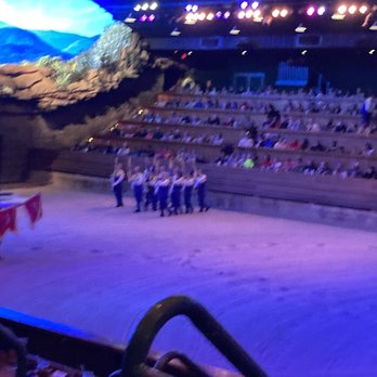 Dolly Parton's Stampede - North v South. Lots of fun involving the audience. - Performing Arts Near Me - Pigeon Forge, Tennessee