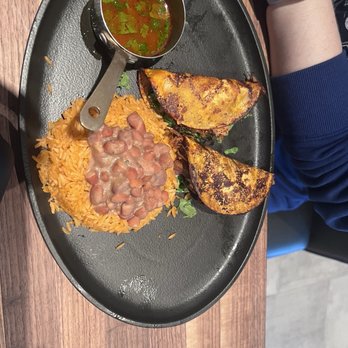 Yard House - Good - New American Near Me - Santa Clarita, California
