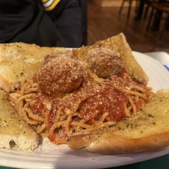 Moonlite Cafe - Homemade pasta and meatballs - Italian Near Me - Pittsburgh, Pennsylvania