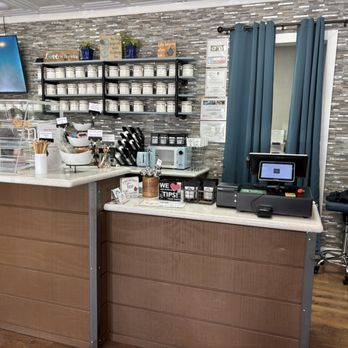 SereniTea Cup - Interior order counter - Tea Rooms Near Me - Cedar Park, Texas