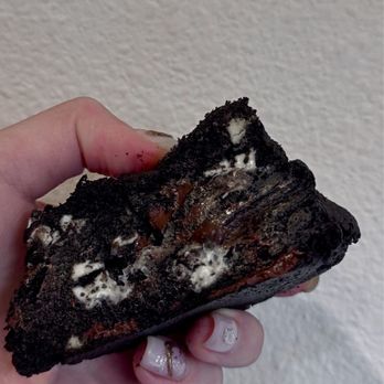 Levain Bakery - Black and White Cookie - Bakeries Near Me - Venice, California Levain Bakery - Black and White Cookie - Bakeries Near Me - Venice, California