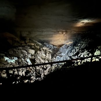 Cathedral Caverns State Park - Parks Near Me - Woodville, Alabama Cathedral Caverns State Park - Parks Near Me - Woodville, Alabama