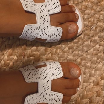 Nail bar - Wore the foam ones they gave me, and said I was good to go, because they wanted to close. - Nail Salons Near Me - Miami, Florida