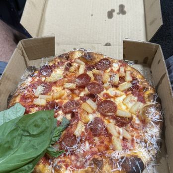Pizza Ponte - Genoa Pesto with no pesto - Pizza Near Me - Oakland, California Pizza Ponte - Genoa Pesto with no pesto - Pizza Near Me - Oakland, California