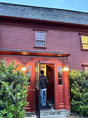 White Horse Tavern by null