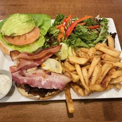 Bin 4 Burger Lounge - The Bistro Burger