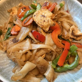 Siam Station - Pad kee mao - Thai Near Me - Cerritos, California