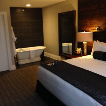 Ironworks Hotel - Hotels Near Me - Beloit, Wisconsin