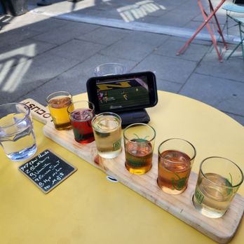 Locust Cider Post Alley - Outside seating - Cideries Near Me - Seattle, Washington Locust Cider Post Alley - Outside seating - Cideries Near Me - Seattle, Washington