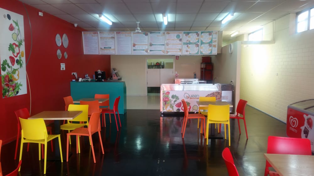 QUEEN PIZZA BAR AND GRILL Updated May 2024 32 Tapleys Hill Rd