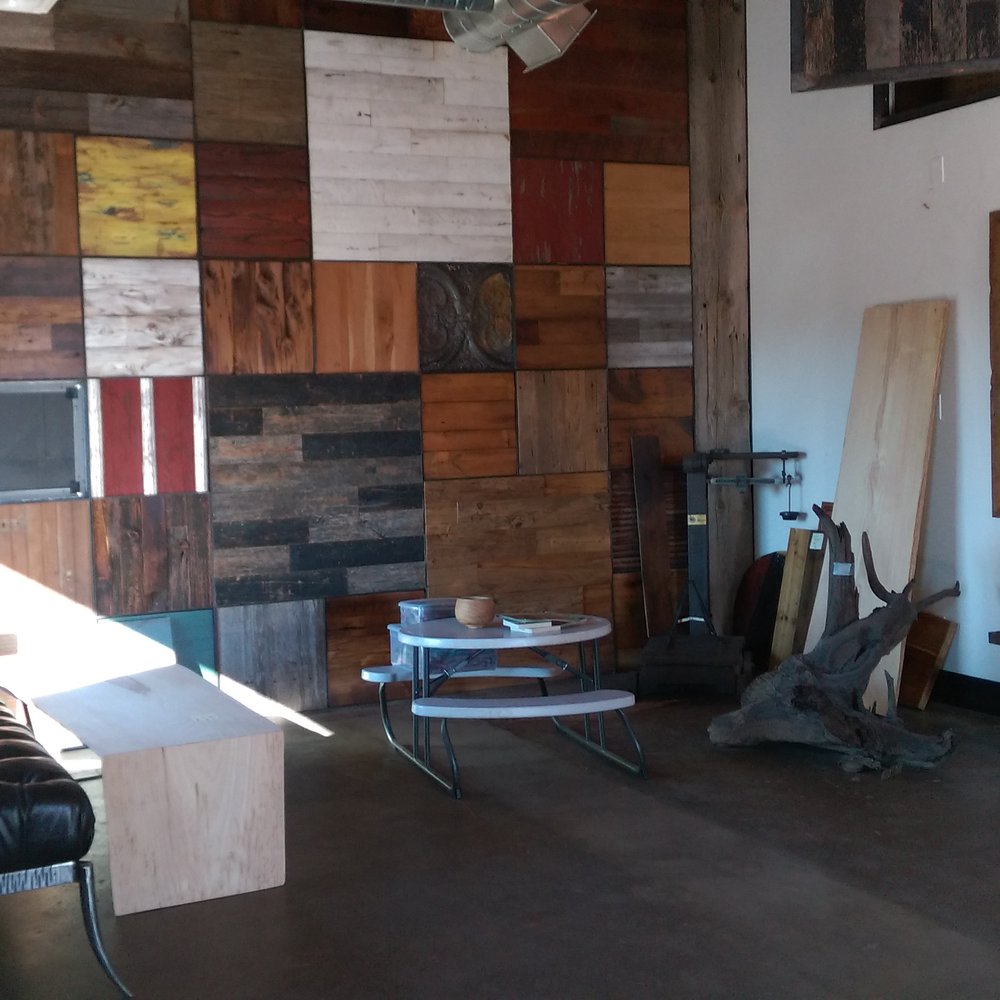 Porter Barn Wood - Wall inside showing different ways to decorate wood - Building Supplies Near Me - Phoenix, Arizona Porter Barn Wood - Wall inside showing different ways to decorate wood - Building Supplies Near Me - Phoenix, Arizona