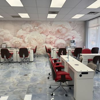 VIP Nails & Spa - Nail Technicians Near Me - Chicago, Illinois VIP Nails & Spa - Nail Technicians Near Me - Chicago, Illinois