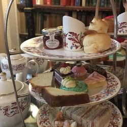 Royal Automobile Club - Afternoon tea
