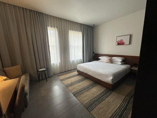 Hi-Lo Hotel, Autograph Collection by null