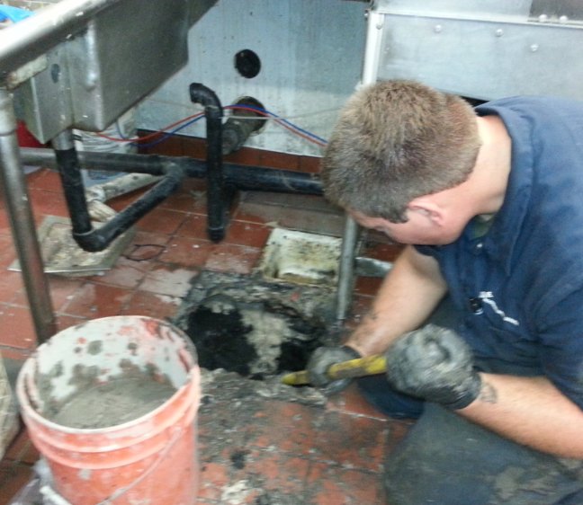 Slide of B&e Rooter and Plumbing