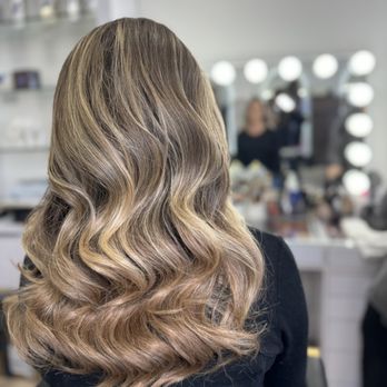 Blow & Glow - Hollywood waves by @hairandmicroblading - Makeup Artists Near Me - North Hollywood, California Blow & Glow - Hollywood waves by @hairandmicroblading - Makeup Artists Near Me - North Hollywood, California