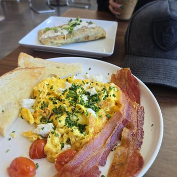 Lemon Tree Cafe and Market - Pizza Near Me - Las Vegas, Nevada Lemon Tree Cafe and Market - Pizza Near Me - Las Vegas, Nevada