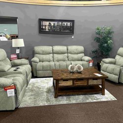 Slumberland Furniture - Beaver Dam