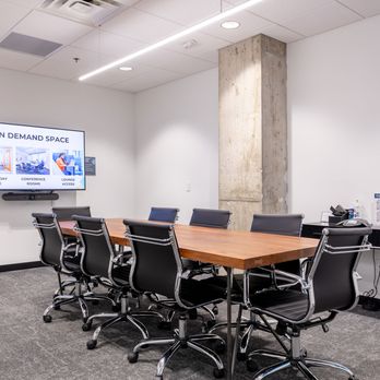 Expansive The Capitol - Shared Office Spaces Near Me - Madison, Wisconsin Expansive The Capitol - Shared Office Spaces Near Me - Madison, Wisconsin