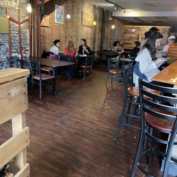 Craig's Cafe - Inside seating