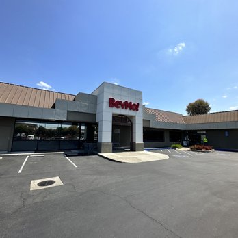 BevMo! - the exterior of a restaurant - Beer, Wine & Spirits Near Me - Sunnyvale, California
