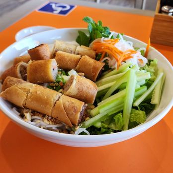 Streets Pho & Grill - Bùn Vermicelli with Pork Egg Rolls Bun Cha Gio - Vietnamese Near Me - Santee, California