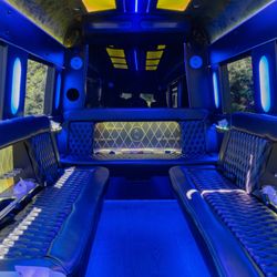 M&V Limousines
