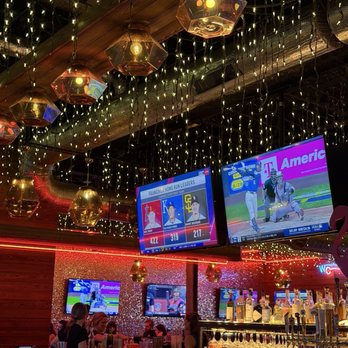 Paradise Park - Pizza Near Me - Chicago, Illinois