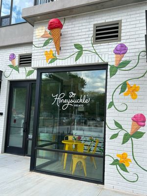 Honeysuckle Gelato Dresden by null