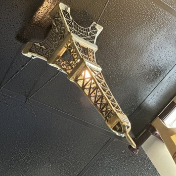 Escargot Bistro - Lighting - French Near Me - Oakland Park, Florida