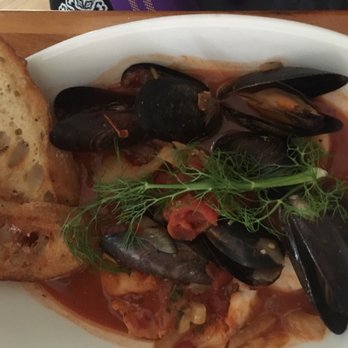 That Place In Ogunquit - Cioppino - New American Near Me - Ogunquit, Maine