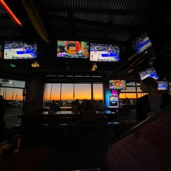 Mutt Lynch's - vibes are always there - Pubs Near Me - Newport Beach, California