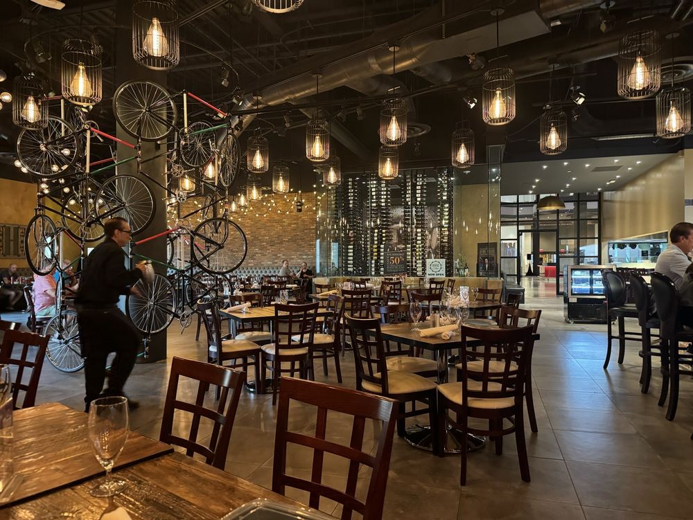 Ottimo Gourmet Kitchen & Pizzeria - Photo 2