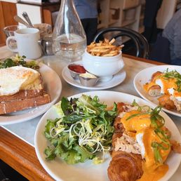 Eggs Louie