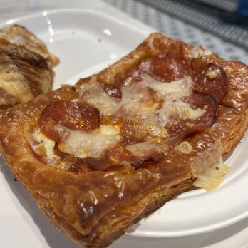 Paris Baguette - Pizza Pastry - Bakeries Near Me - San Carlos, California Paris Baguette - Pizza Pastry - Bakeries Near Me - San Carlos, California