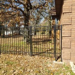 Dave's Remodeling & Handyman - Walk gate