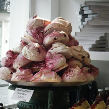 Ottolenghi - Blackcurrant meringues - Bakeries Near Me - London, XGL Ottolenghi - Blackcurrant meringues - Bakeries Near Me - London, XGL