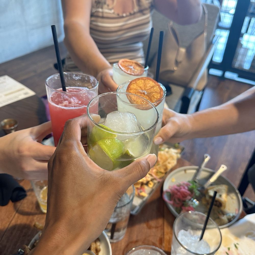 WSKY Stadium - Round of happy hour drinks!! - Sports Bars Near Me - Las Vegas, Nevada WSKY Stadium - Round of happy hour drinks!! - Sports Bars Near Me - Las Vegas, Nevada