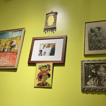 Joloff - Interior decor of the restaurant - Senegalese Near Me - Brooklyn, New York