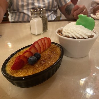 The Union Hotel - Crème brûlée and apple crumble - New American Near Me - Everett, Pennsylvania